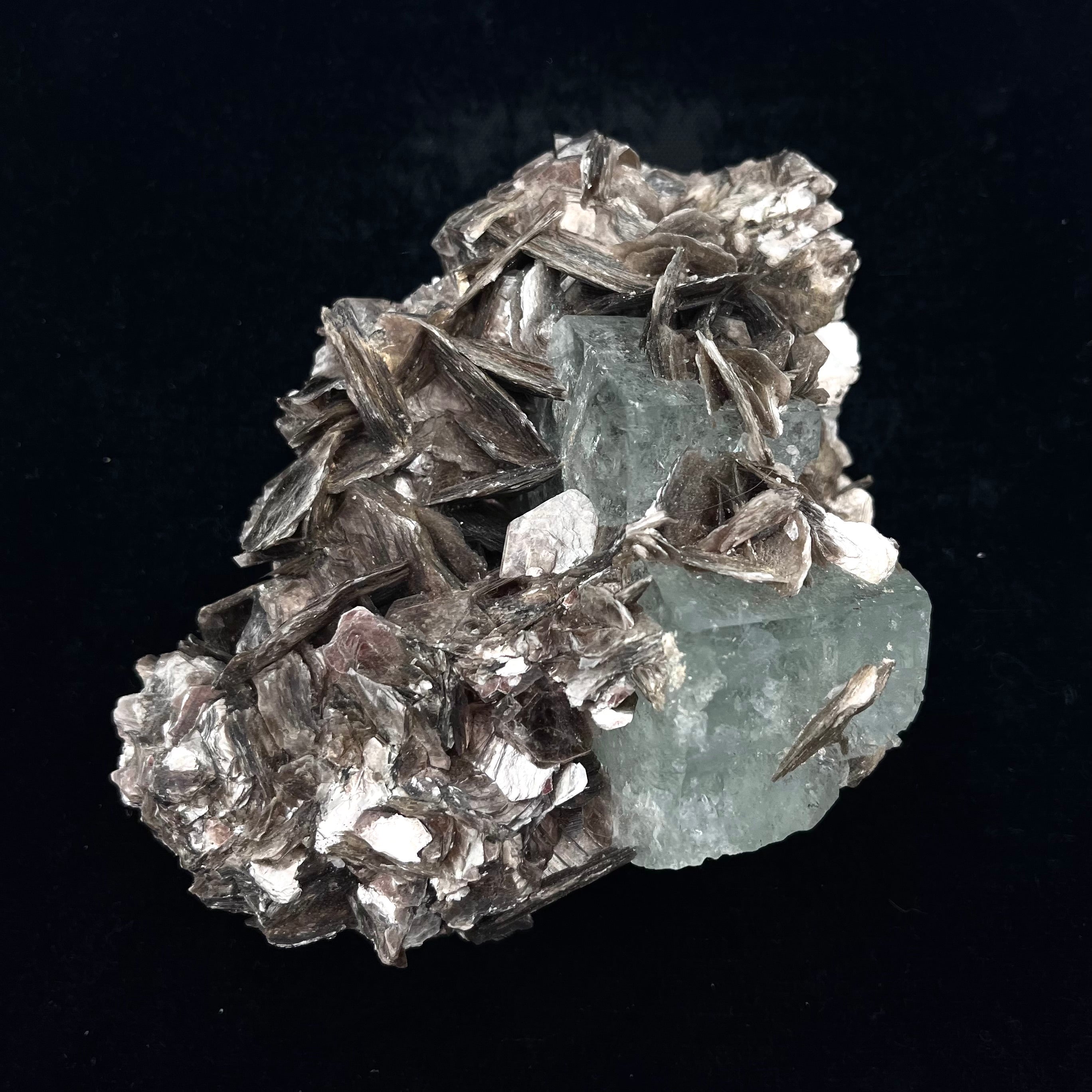 Aquamarine with Mica