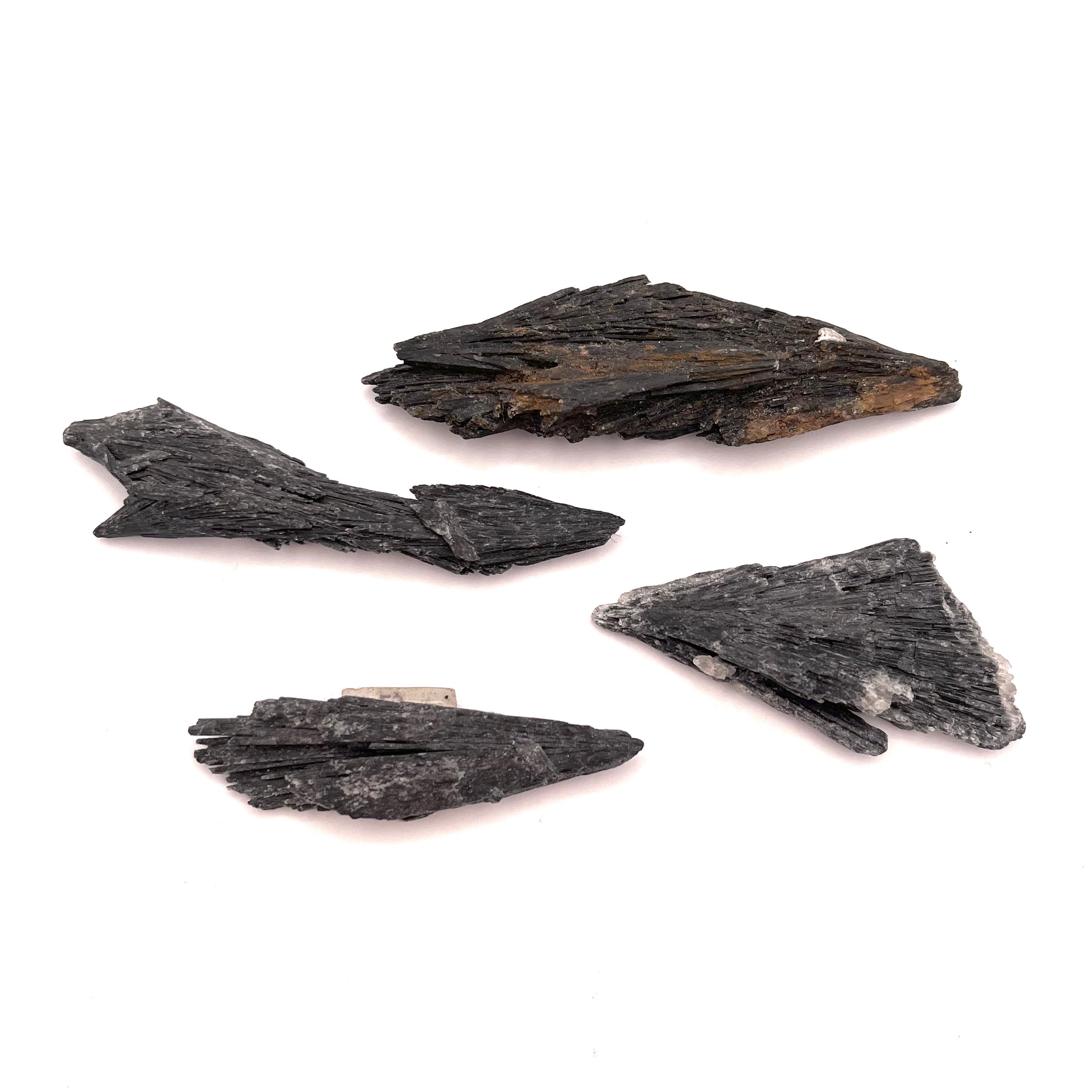 Black Kyanite 0.2-0.5oz