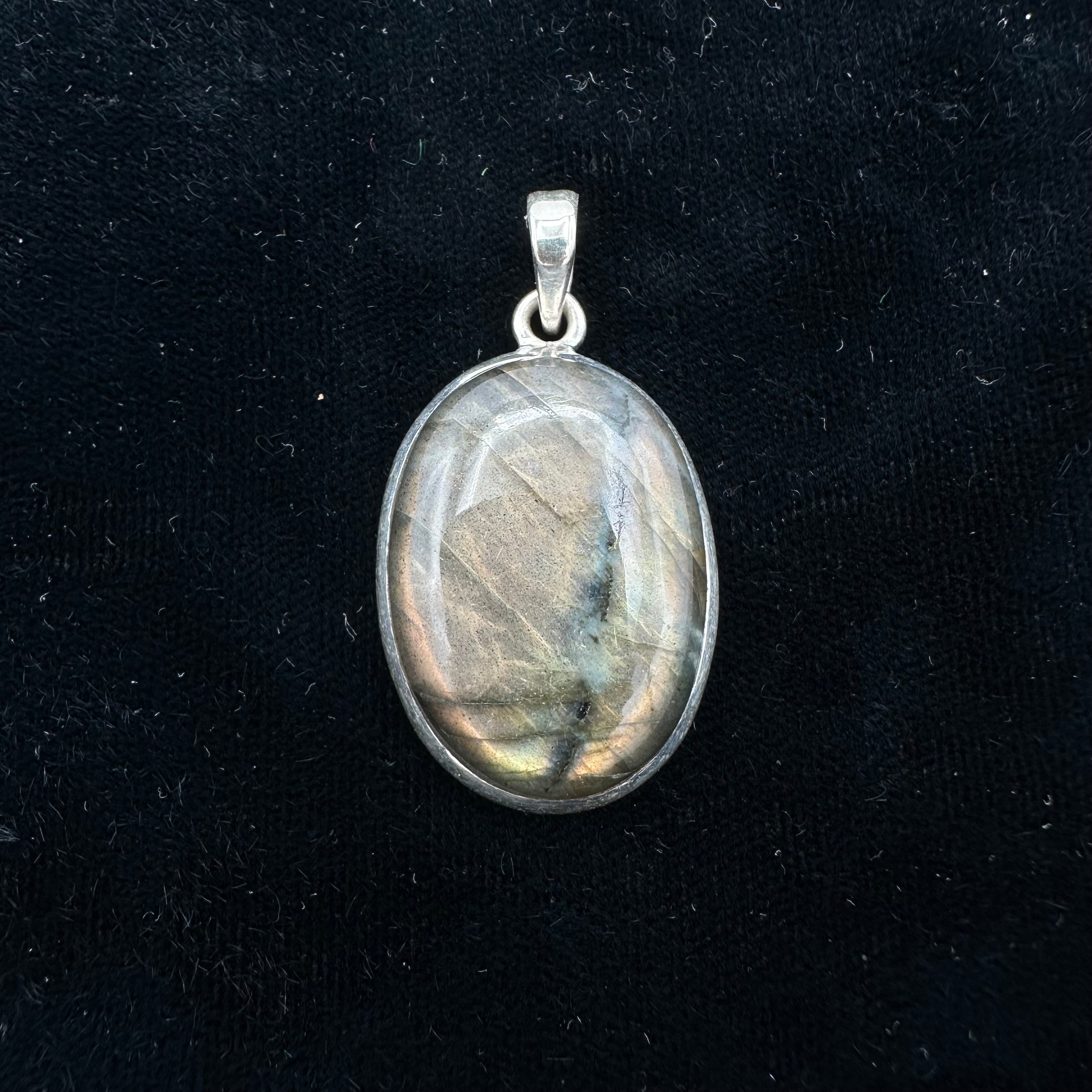 Labradorite Pendant