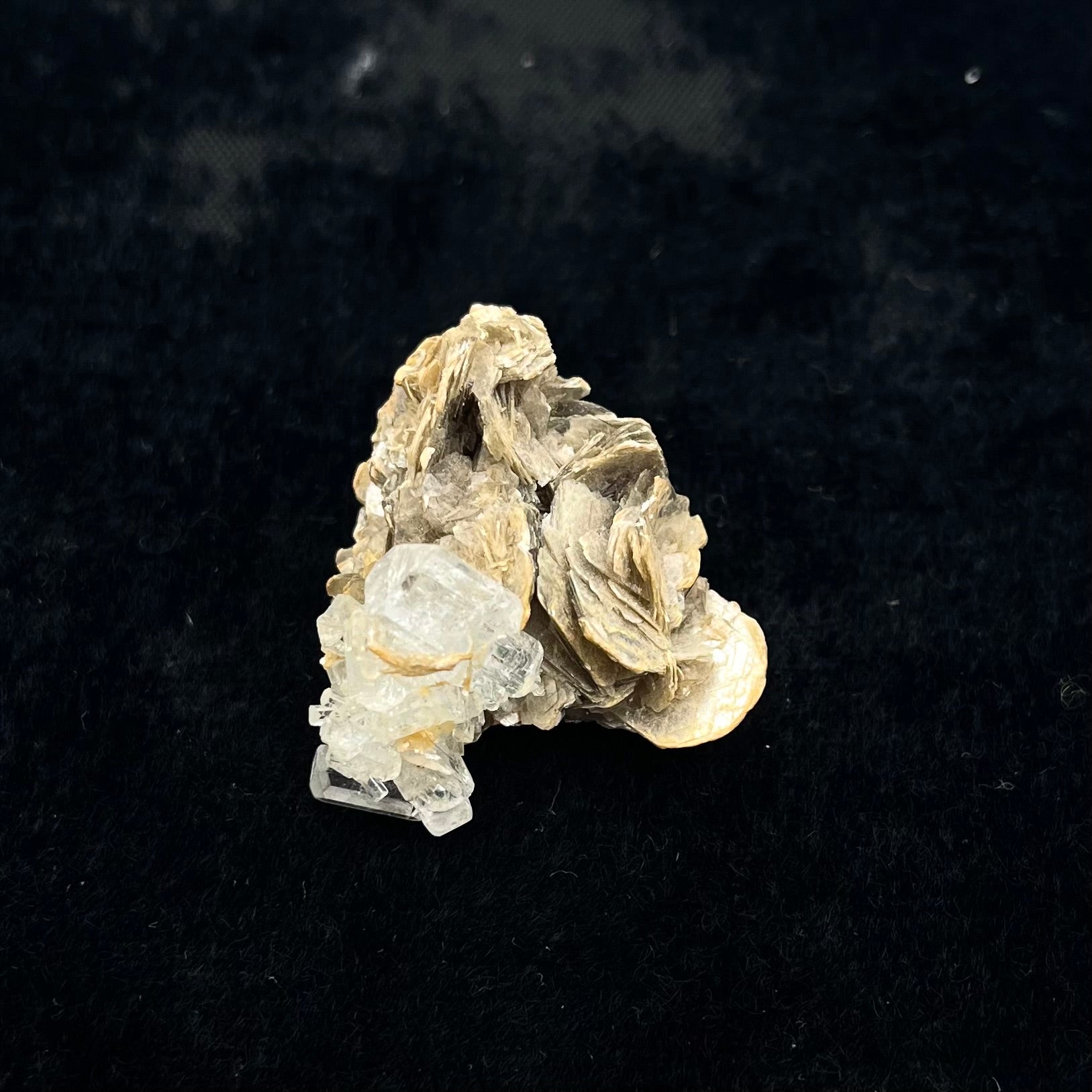 Aquamarine with Mica